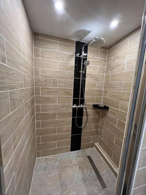 Appartement Style Chalet Standing 2 A 6 Personnes La Bourboule Dış mekan fotoğraf
